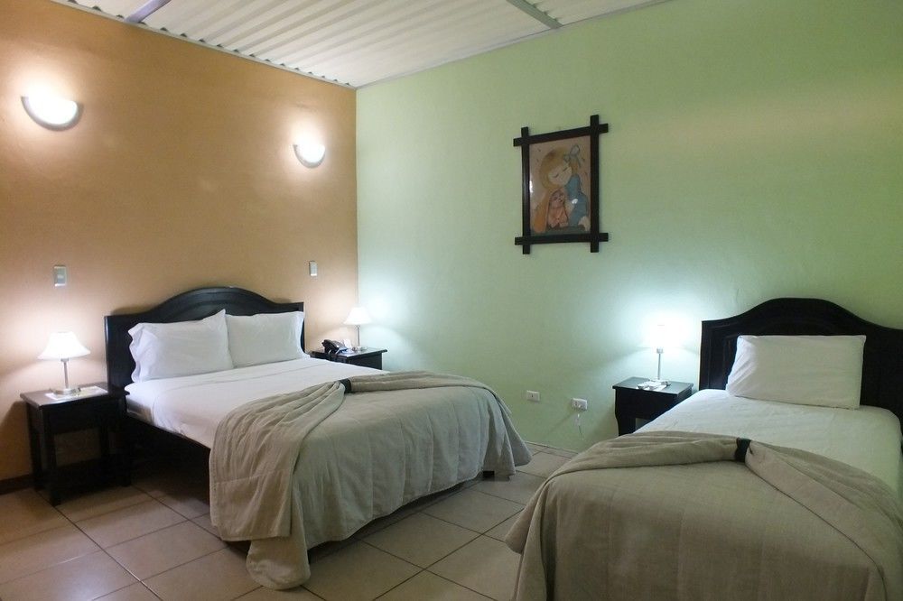Kayak Lodge Damas ภายนอก รูปภาพ