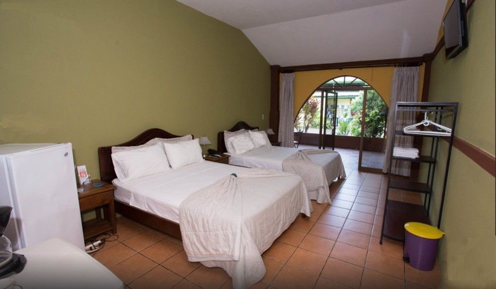 Kayak Lodge Damas ภายนอก รูปภาพ