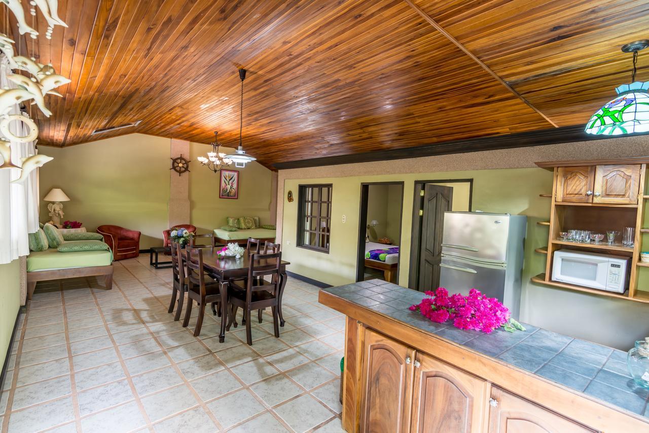 Kayak Lodge Damas ภายนอก รูปภาพ