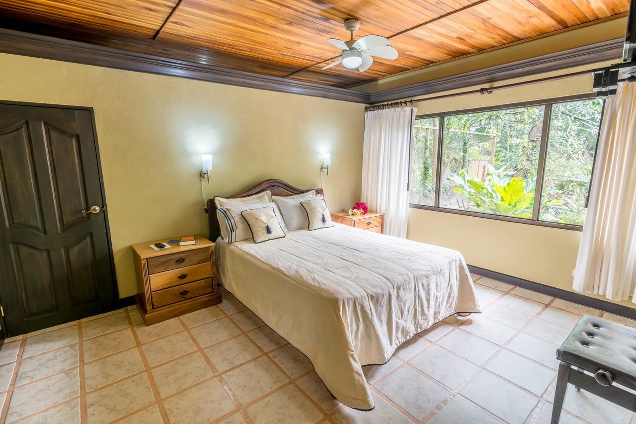 Kayak Lodge Damas ภายนอก รูปภาพ