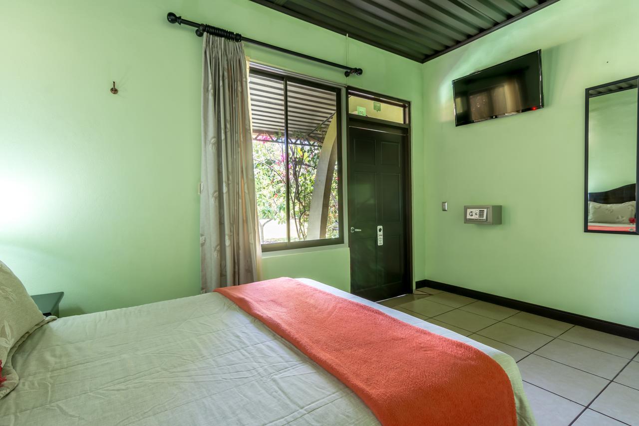 Kayak Lodge Damas ภายนอก รูปภาพ