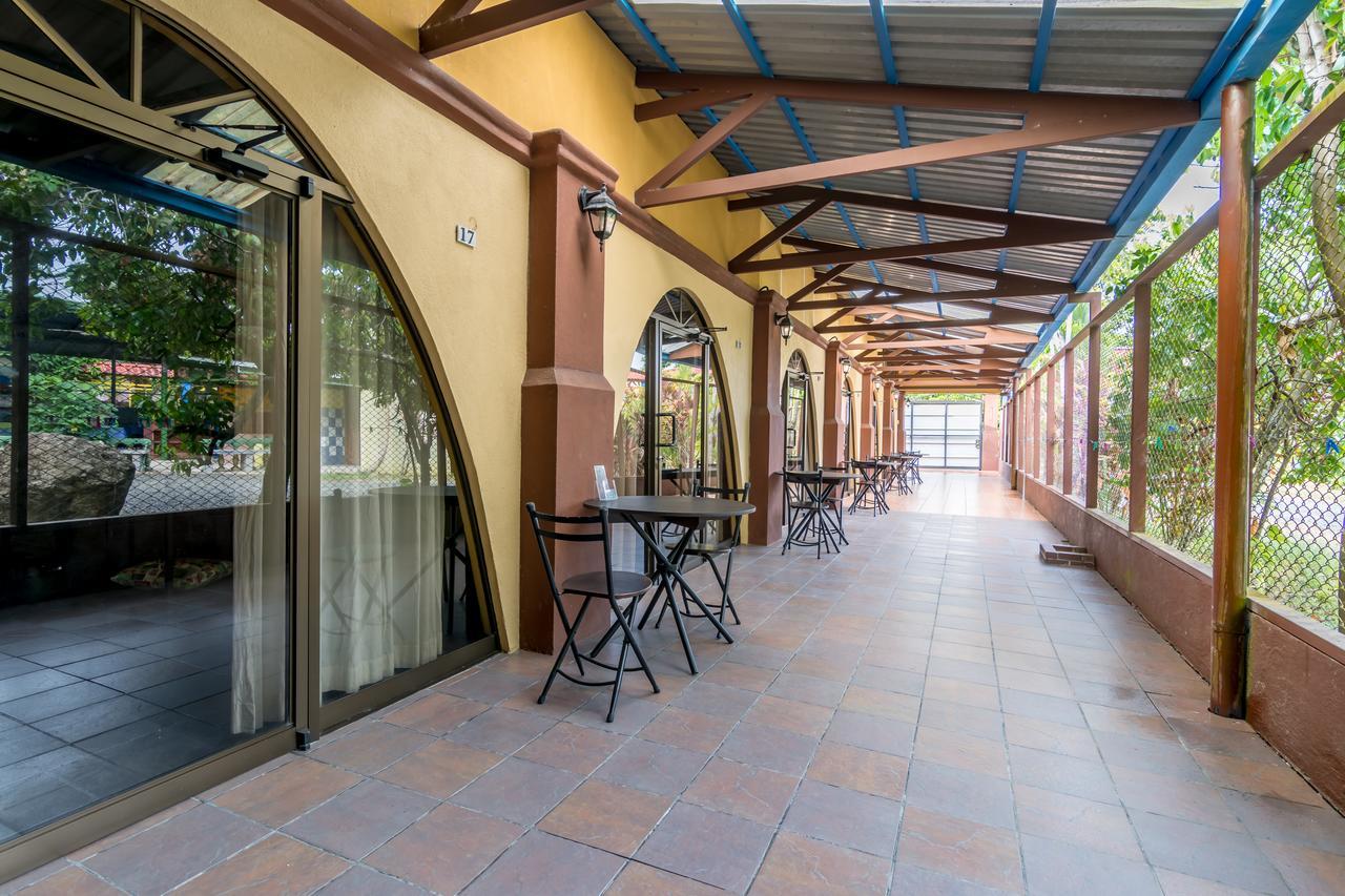 Kayak Lodge Damas ภายนอก รูปภาพ