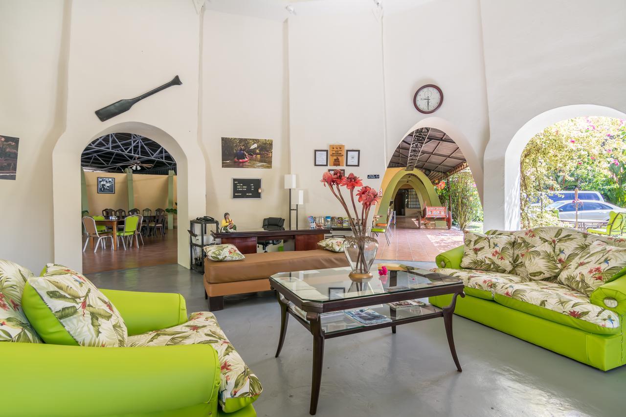 Kayak Lodge Damas ภายนอก รูปภาพ